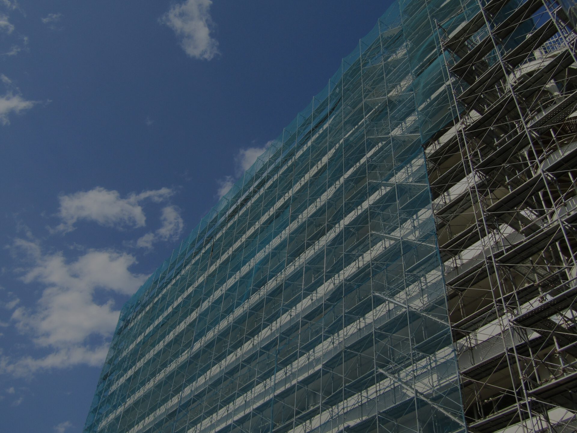 解体足場工事の写真